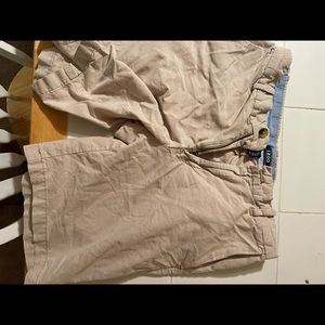 Izod khaki shorts size 30